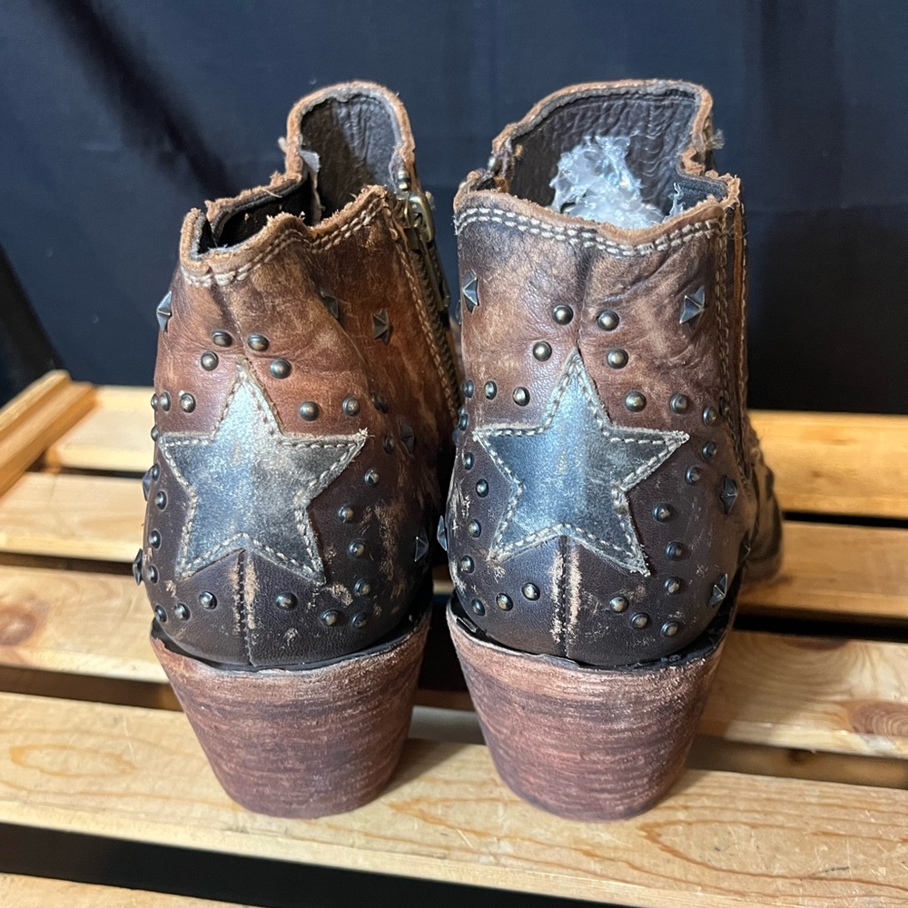 Liberty Black Women's Brown Zip Leather Western Bootie w/Star Detail. Size 7.5 - Picture 8 of 12